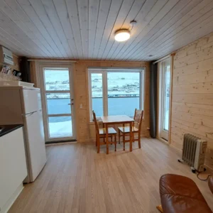 Klaksvík: Urban chalet 10 meters from the sea