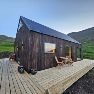 Mikladalur: Kalsoy Cottages - Jógvansstova