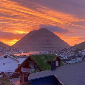 Klaksvík: Beautiful apartment centrally located in Klaksvik with good views