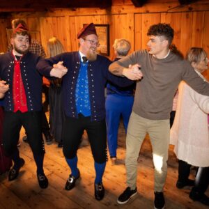 Experience the Faroese Chain Dance