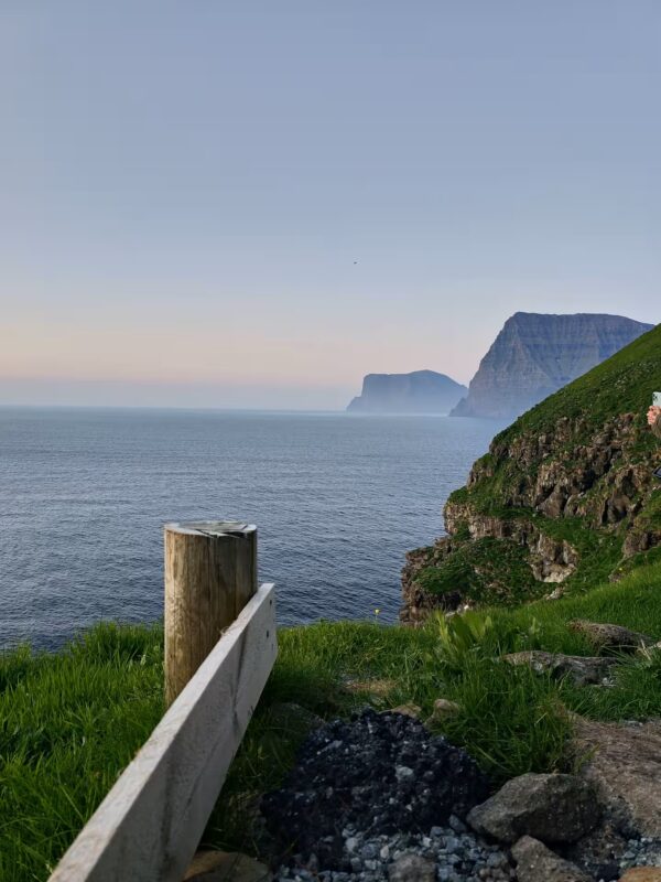 Trøllanes: Arghús Puffin Guesthouse