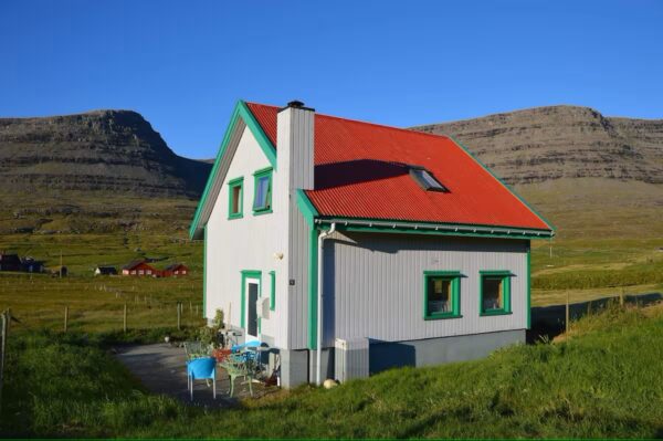 4 bedrooms house on Svínoy island.