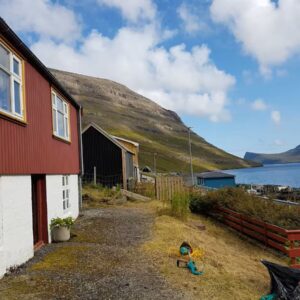 Árnafjørður: Older cozy house