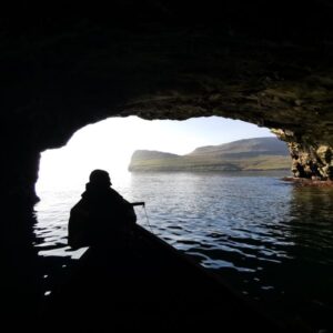 Seabirds, Seals & Seacaves Tour in Hvannasund